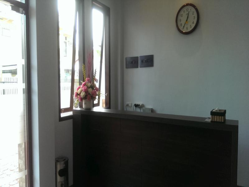 Oyo 1631 Aristo Home Makassar Kültér fotó